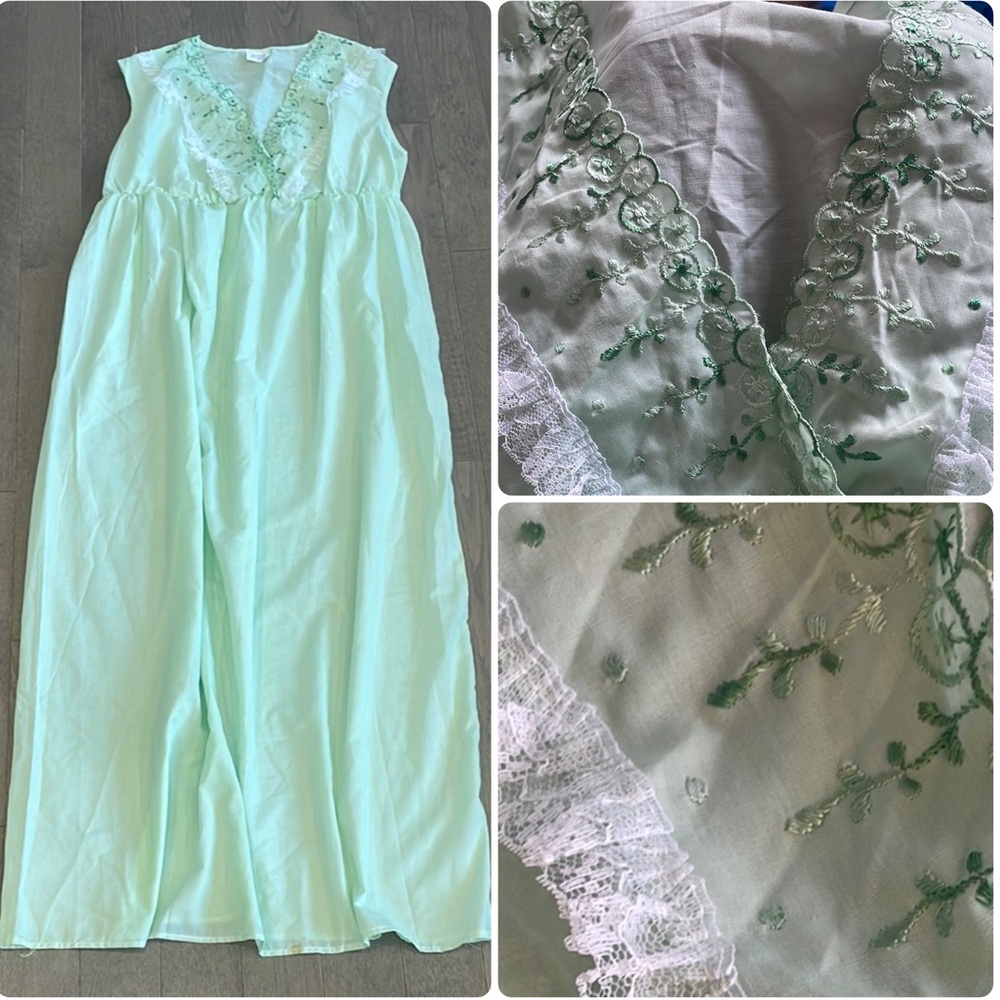 Vintage Mint Green Lace Nightgown Maxi Sleep Dress Made in Canada Large